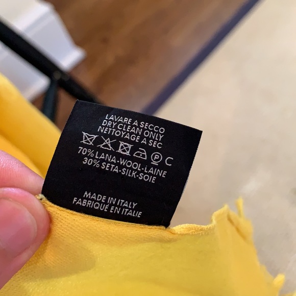 Authentic Gucci Scarf - Picture 3 of 5